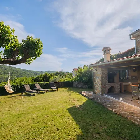 아파트 Hisa Jakob *