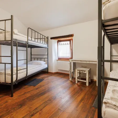 Apartment Hisa Jakob Crni Kal