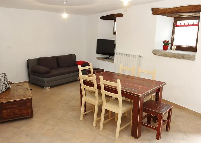 アパート Hisa Jakob Črni Kal